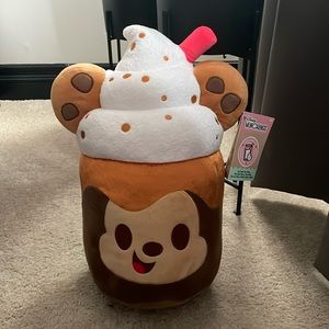 Disney Munchlings iced cookie latte Mickey plush